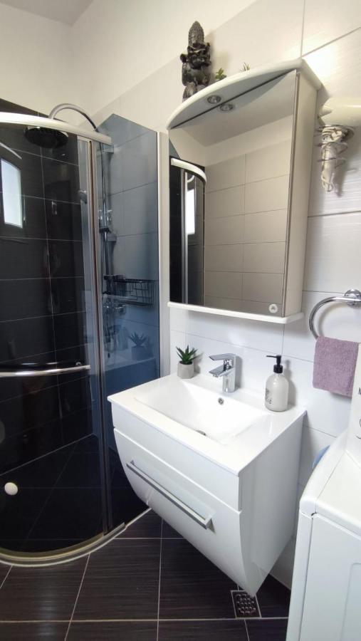 Apartment Ivana Макарска Екстериор снимка